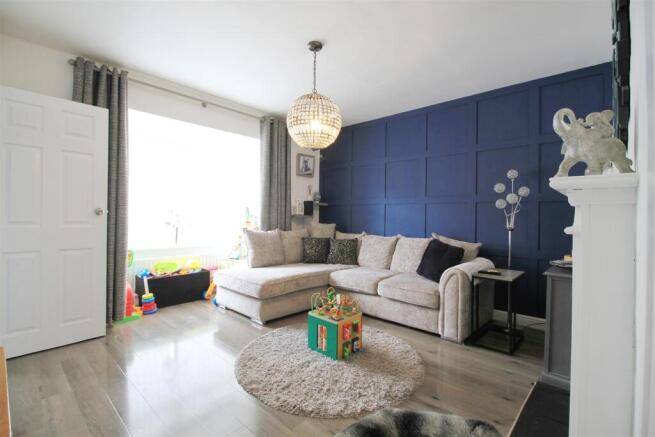 Lounge..jpg