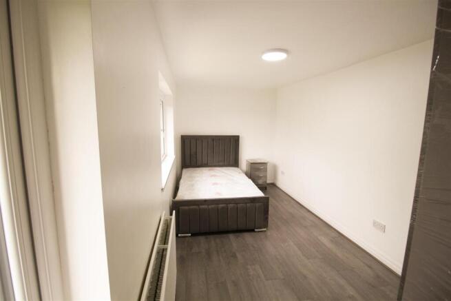 Room4.jpg