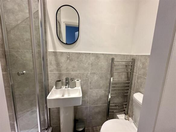 Bedroom 3 Ensuite