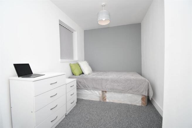 10 - 38 Queensberry.jpg