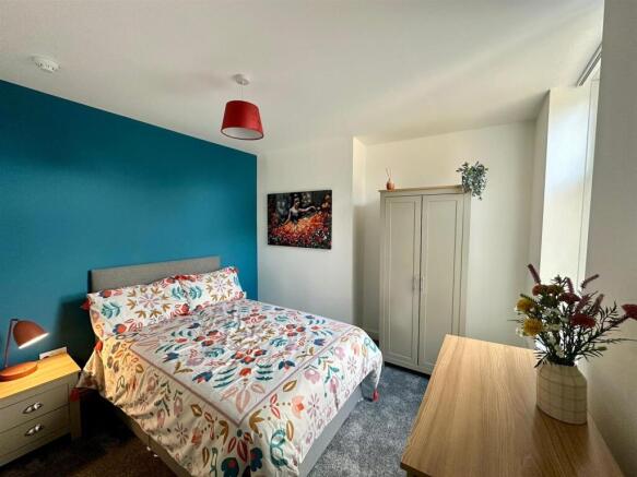 Room 3 Main picture .jpg