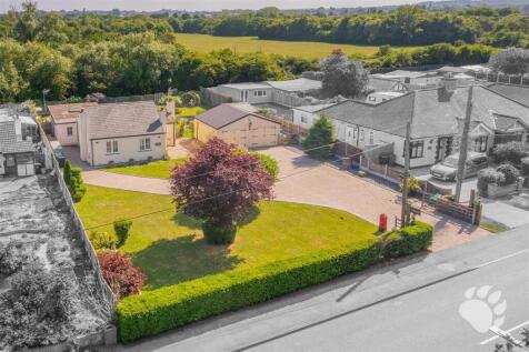 Burnt Mills Road, Basildon, SS13