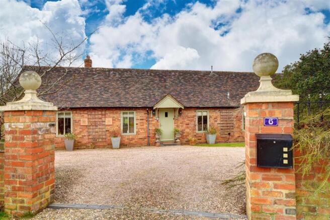 6 Acton Barns (38).jpg