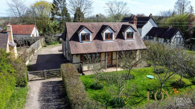 River Cottage (6).jpg