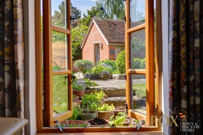 Folly Cottage (24).jpg