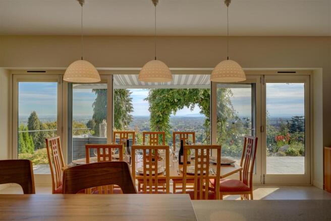 48a Worcester Rd (39).jpg