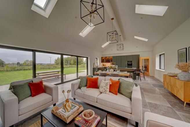 Arrow House (23).jpg