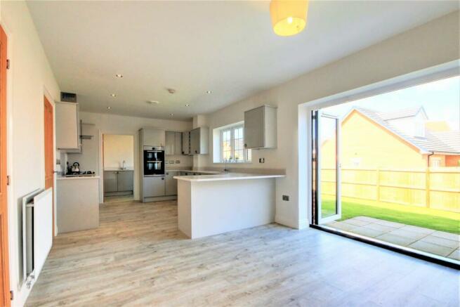 Kitchen/Dining Room