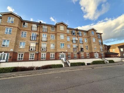 Marlborough Court, Grove Road, Luton, LU1 1RW