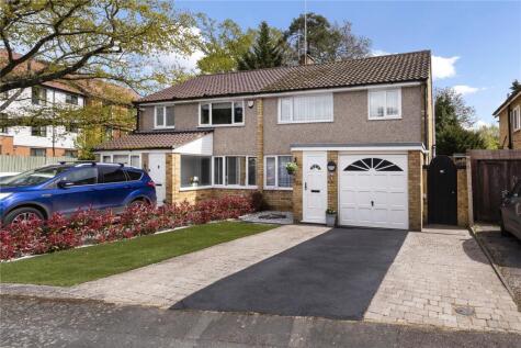 Manor House Gardens, Edenbridge, Kent, TN8