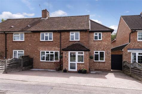 Skeynes Road, Edenbridge, Kent, TN8