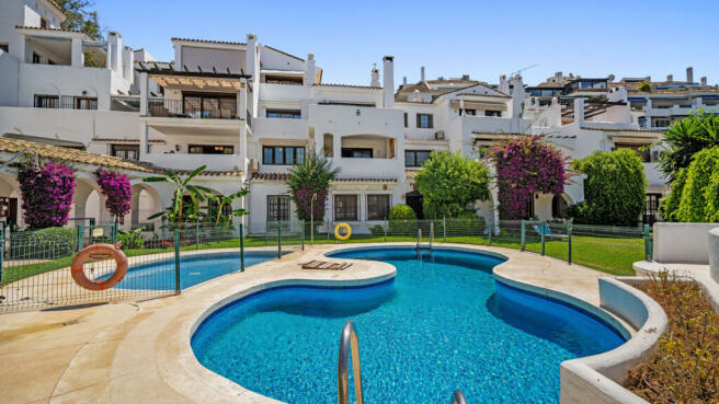 Apartment for long term rent in Marbella - Puerto Banus