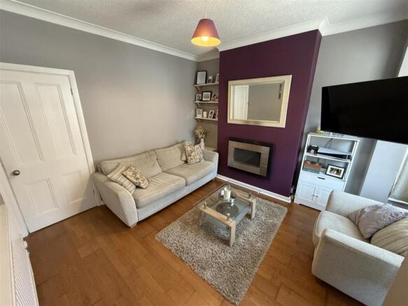 Living Room A.JPG