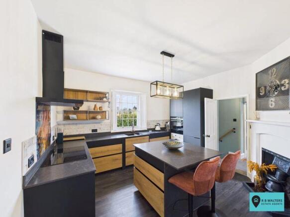 Kitchen/Breakfast Room