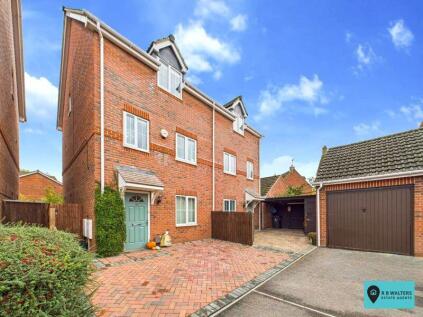 Mildenhall Way, Kingsway