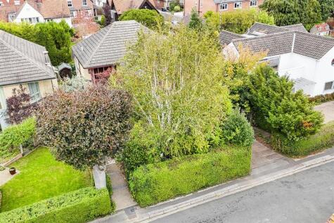 Ireton Grove, Attenborough, Nottinghamshire, NG9 6BJ