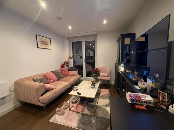 Novella 1608 One Bed 1.jpg