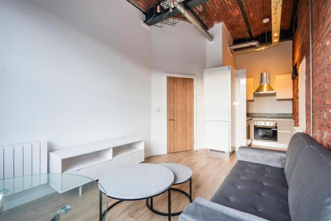 BDWgLt2HLEy4MKNA0EhFcA (1).jpg