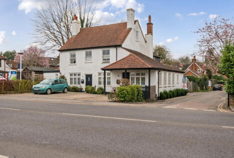 London Road North, Merstham, Redhill, Surrey, RH1