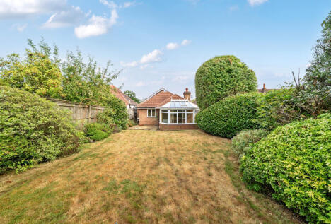 Shirley Avenue, Old Coulsdon, CR5