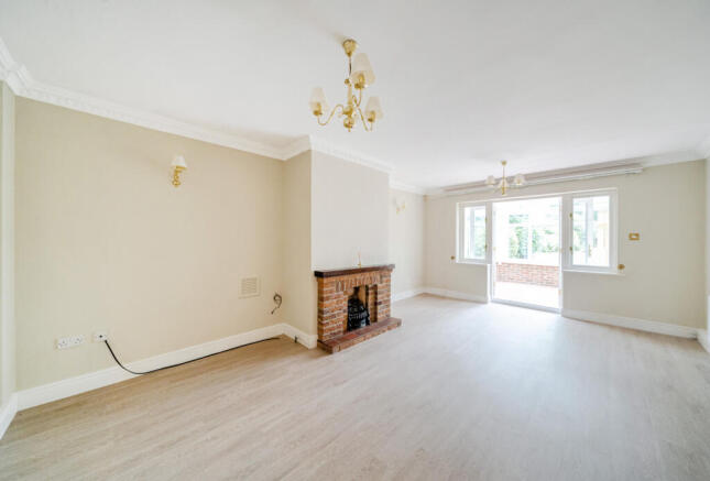 1328770-10-6880b8...