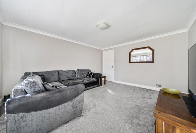 1361914-8-68e3eec...