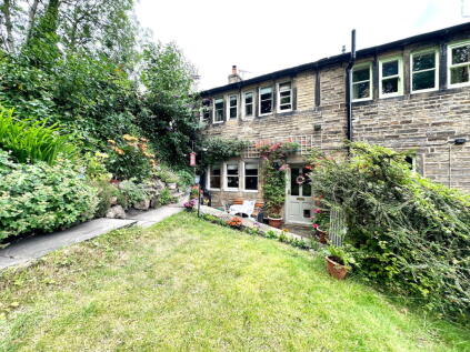 Huddersfield Road, Thongsbridge, Holmfirth, HD9 3TT