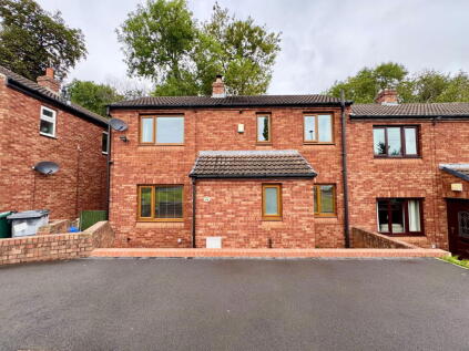Manor Park, Silkstone, Barnsley, S75 4ND