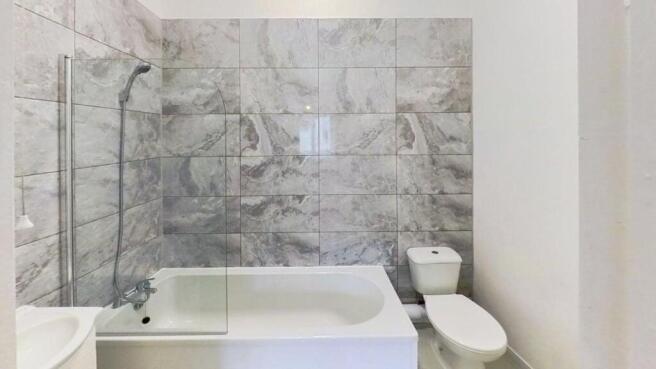 Charter-6B-Bathroom.jpg