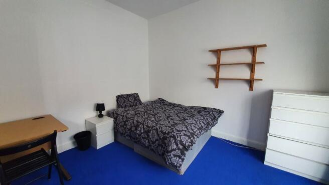 Bedroom 1 picture 2.jpg