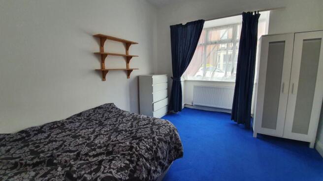 Bedroom 1.jpg