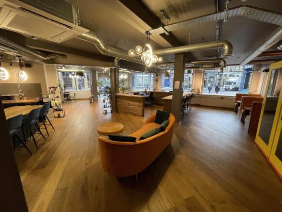 breakout area  communal.jpeg