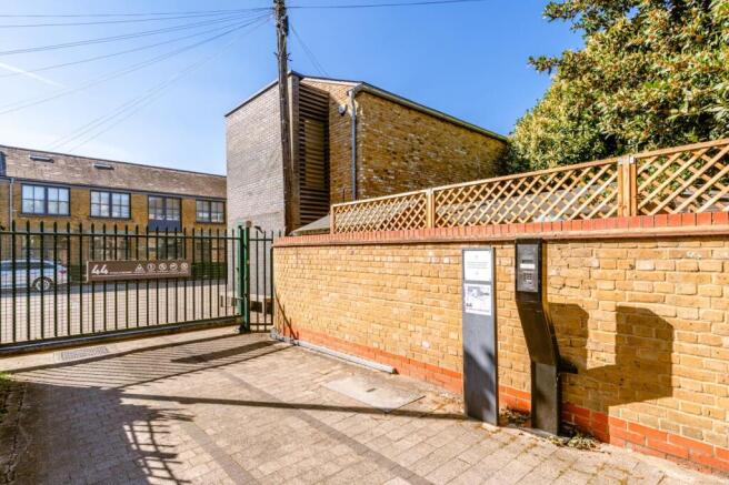 C_St Pauls Cres 44 U9  20.jpg