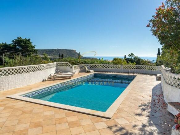 Sea view property in Praia da Luz, Lagos, Algarve