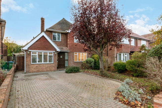 4 Bedroom Detached House