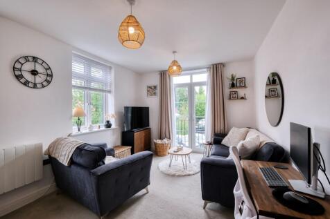 Gorcott Lane, Shirley, B90