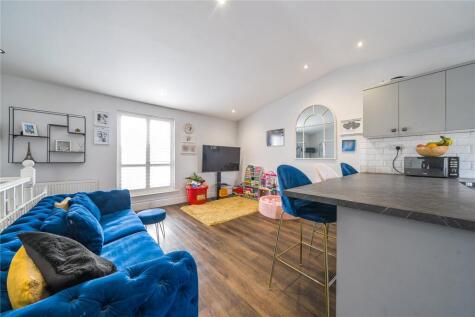 Shorediche Close, Ickenham, Uxbridge, UB10