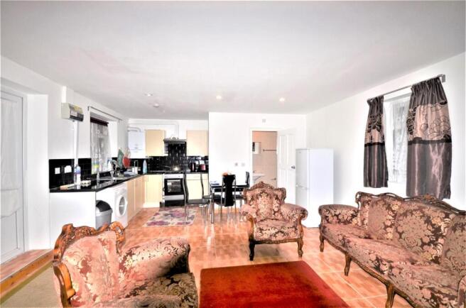Studio Flat