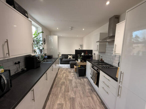1 Bed flat, Grove Road, London E18
