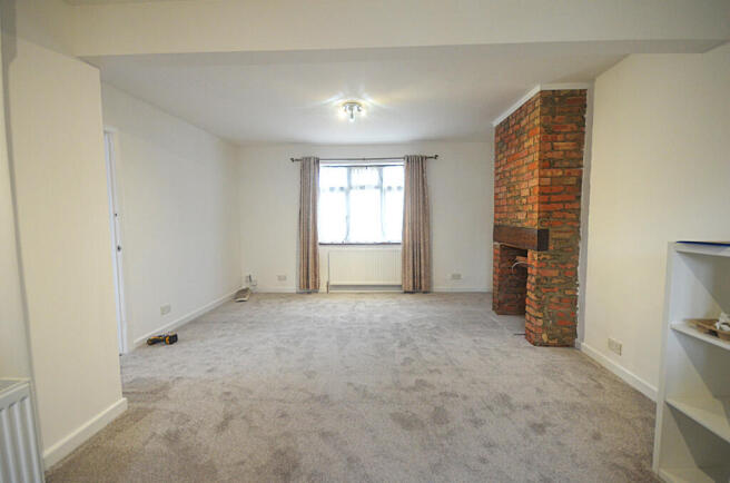 Three bedroom Semi Detached house to rent