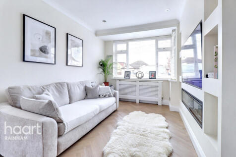 Lake Avenue, Rainham, RM13 9SE