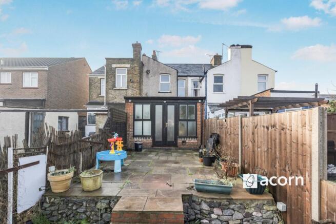 356a0af2-fffc-f01...