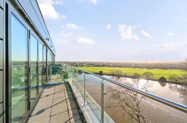 1394562-6-6946ec477d833