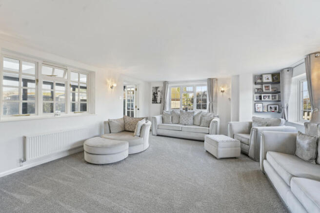SITTING ROOM