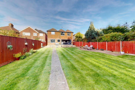 Maidstone Road, Ashford, TN24 8UA