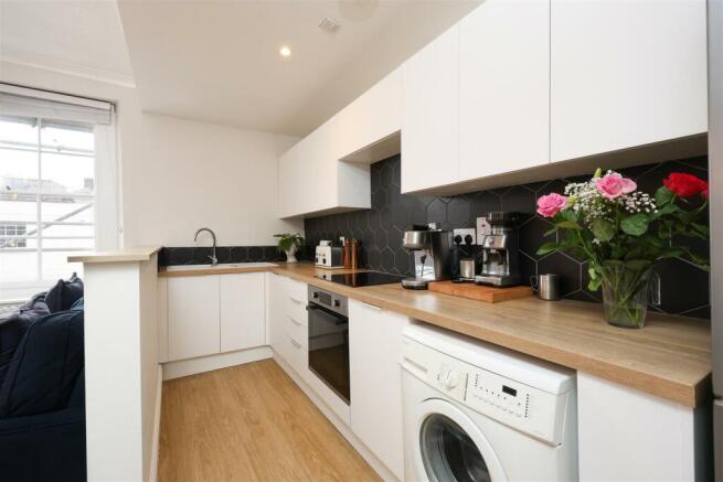 2FF 21 Southleigh Rd 16.JPG