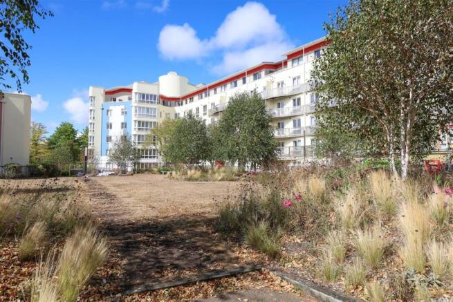 229 The Crescent 1.JPG