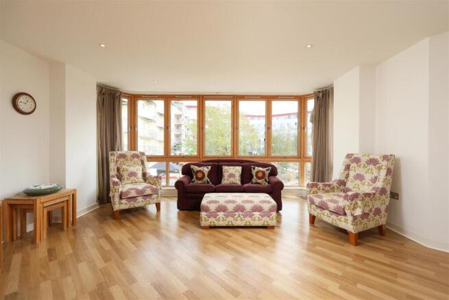 229 The Crescent 12.JPG