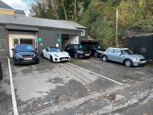 39706f99-d277-4e9...