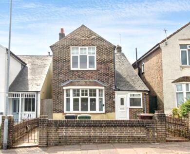 7 Upwick Road, Eastbourne, BN20 8NA